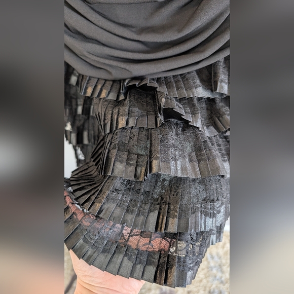 Vintage Y2K Lissa Paris Dress, Black Sleeveless Mini Bodycon w Ruffle Skirt - Picture 6 of 14